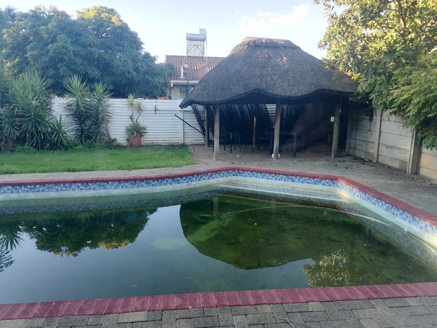 To Let 3 Bedroom Property for Rent in Universitas Free State